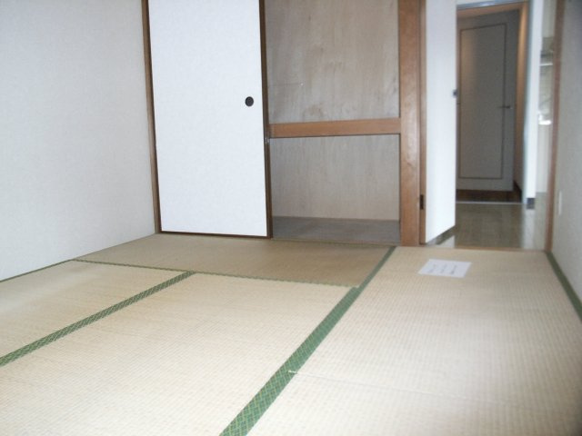 ブリーズ菊川マンションの和室