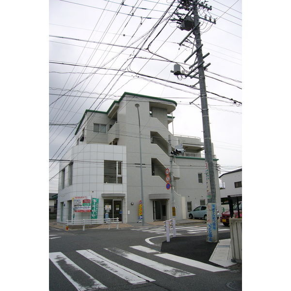 春日井市二子町１丁目の賃貸マンションの外観