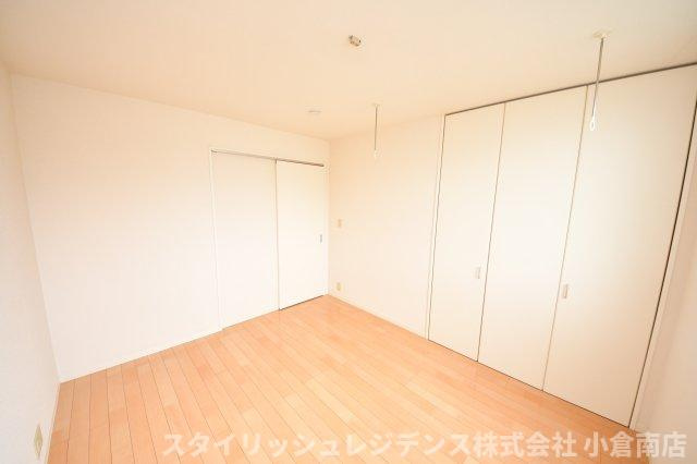 ヴィラシャーメゾン行橋　プリモの洋室