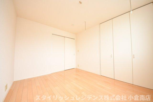 ヴィラシャーメゾン行橋　プリモの寝室