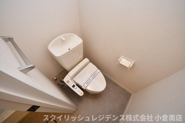 ヴィラシャーメゾン行橋　プリモのトイレ