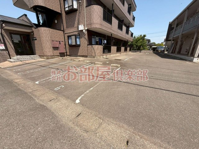 ビューカトレアの駐車場|駐車場完備です