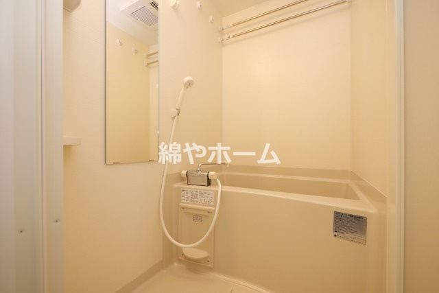 エグゼ大阪城イーストの浴室|きれいなお風呂です