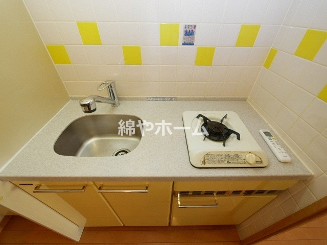 シャンティ千歳の内装|明るい室内です