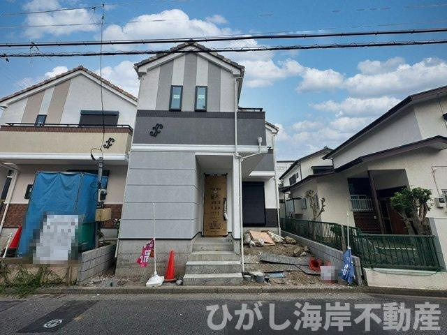 茅ヶ崎市萩園　新築戸建　全2棟の外観|7月17日撮影　建築中　現地外観