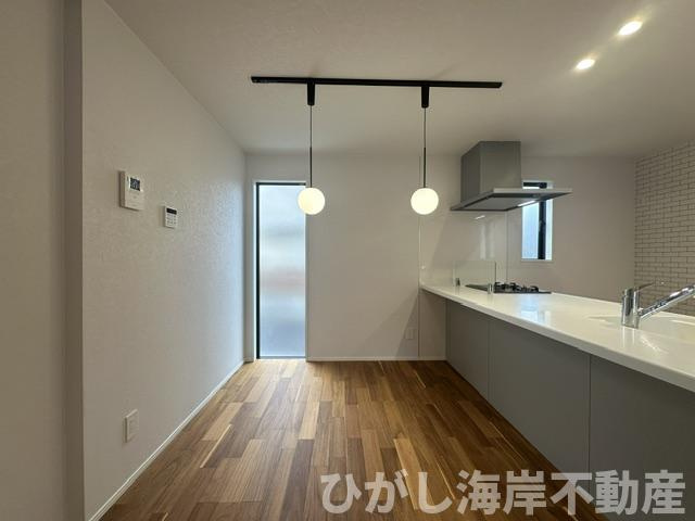 藤沢市辻堂６丁目　新築戸建　全3棟のダイニング|16帖　吹抜付LDK