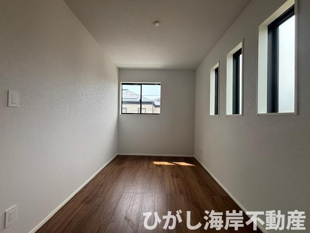 藤沢市辻堂６丁目　新築戸建　全3棟の洋室|5帖　洋室