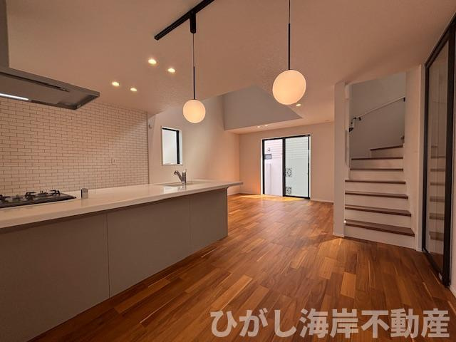 藤沢市辻堂６丁目　新築戸建　全3棟の居間・リビング|LDK