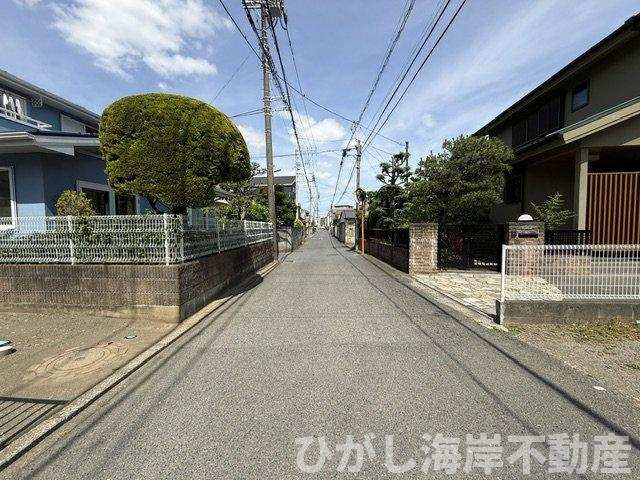茅ケ崎市本村2丁目　売地の前面道路含む現地写真|現地外観