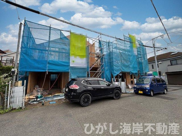 新築戸建　茅ヶ崎市美住町　の前面道路含む現地写真|5月23日撮影　建築中　現地外観