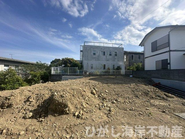 鎌倉市腰越１丁目　新築戸建の外観|6月6日撮影　建築中　現地外観