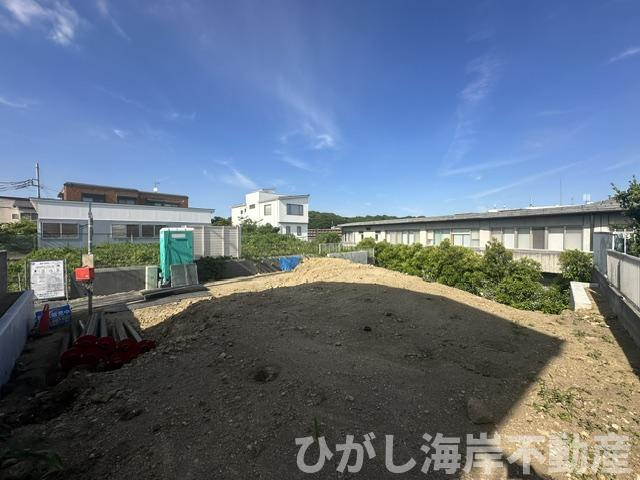 鎌倉市腰越１丁目　新築戸建の外観|6月6日撮影　建築中　現地外観
