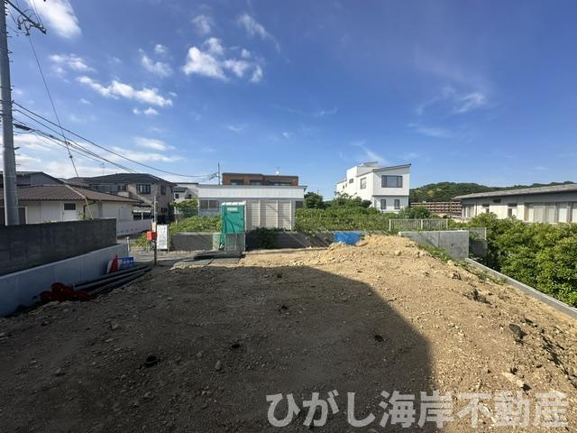 鎌倉市腰越１丁目　新築戸建の外観|6月6日撮影　建築中　現地外観