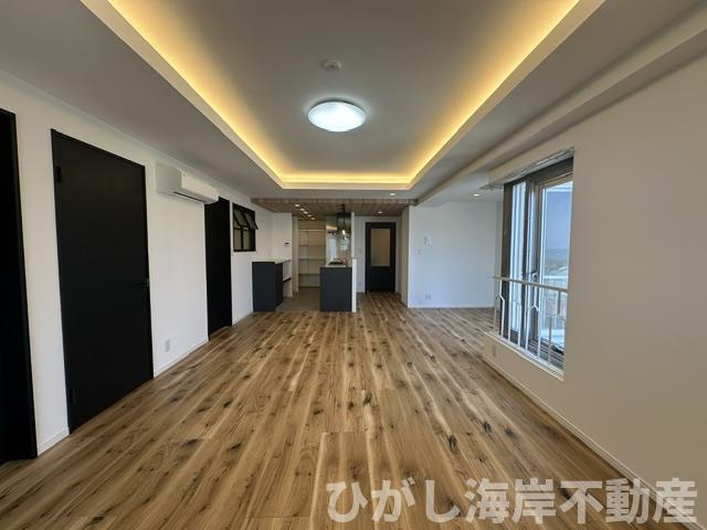 片瀬東映マンションのダイニング|新規リフォーム完了！　20.5帖　LDK