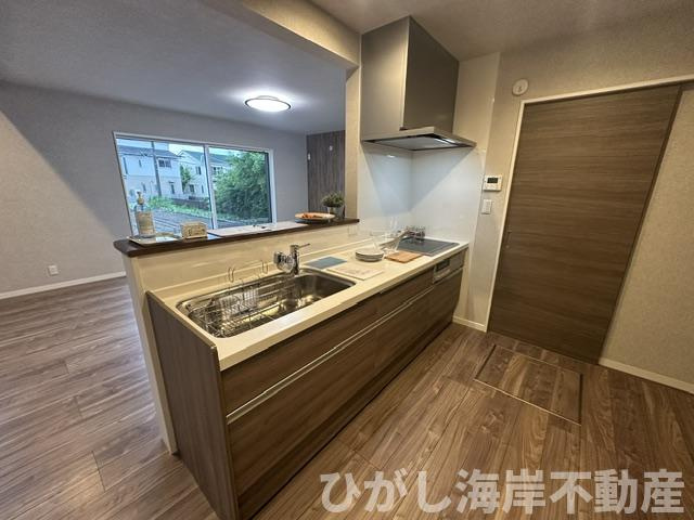 大磯町生沢　中古戸建のキッチン|新規リフォーム完了！　キッチンスペース