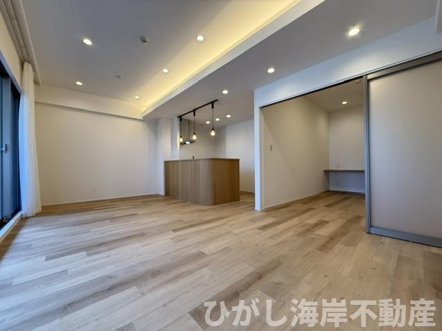 ルネグランデイズの居間・リビング|新規リフォーム完了！　14.2帖　LDK