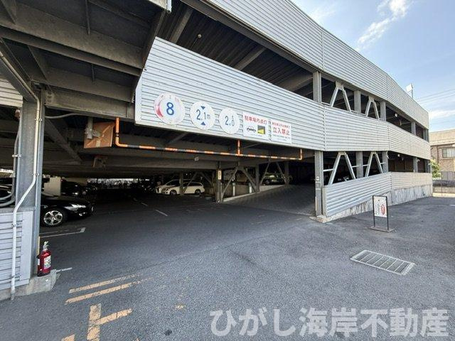 ルネグランデイズの駐車場|敷地内駐車場
