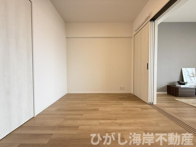 オーベルグランディオ湘南平塚の内装|新規リフォーム完了！　5.1帖　洋室