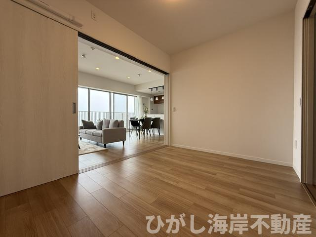 オーベルグランディオ湘南平塚の子供部屋|新規リフォーム完了！　5.1帖　洋室