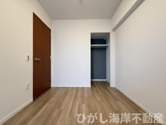オーベルグランディオ湘南平塚の寝室|新規リフォーム完了！　６帖　洋室