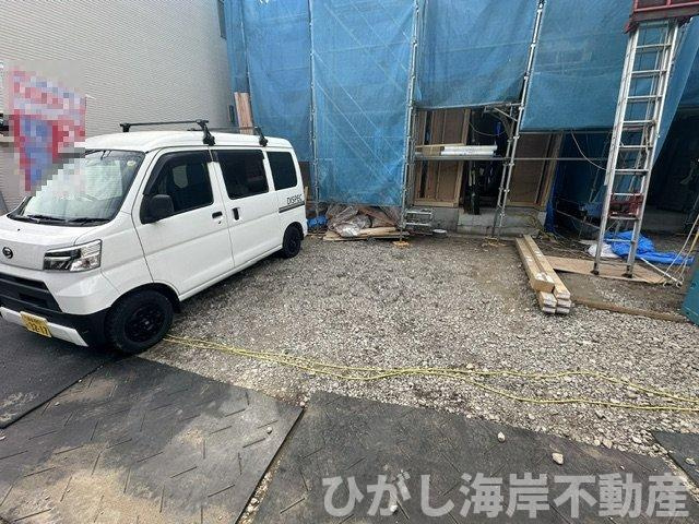 藤沢市辻堂新町３丁目　新築戸建　全２棟の駐車場|6月8日撮影　工事中　駐車スペース