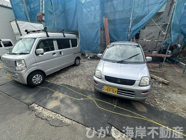 藤沢市辻堂新町３丁目　新築戸建　全２棟の駐車場|6月8日撮影　工事中　駐車スペース
