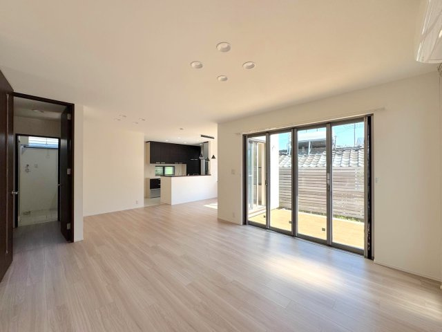戸建 さいたま市中央区大戸３丁目の居間・リビング|こちらの居間で趣味の時間をお楽しみください