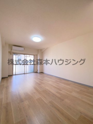 【洋室】 | 　門真グランドハイツ | 明るい洋室です