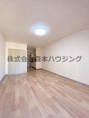 【洋室】 | 　門真グランドハイツ | 落ち着いた色調の洋室です