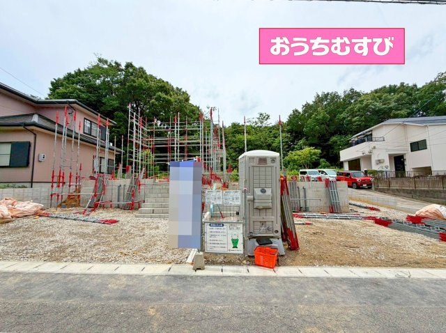 小牧市大字大草第1(全2棟)の前面道路含む現地写真