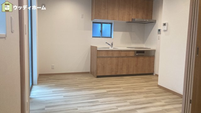 川口市赤山　中古一戸建ての居間・リビング