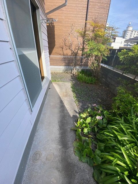 アミューズ磯子壱番館の庭