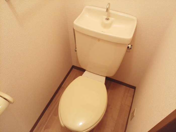 ガーデンヴィレッジ　B棟のトイレ