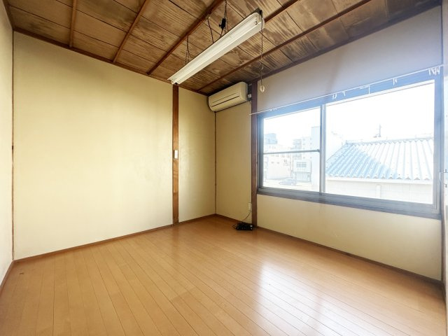 佐古八番町戸建の居間・リビング