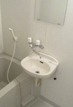 ソルクレスト北烏山の洗面所