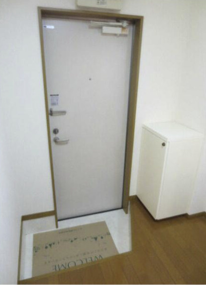 ソルクレスト北烏山の玄関