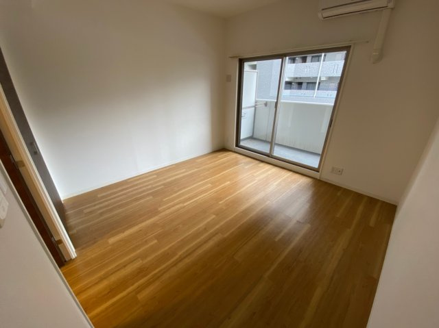 パルティール千種　名古屋市賃貸　仲介手数料無料の居間・リビング