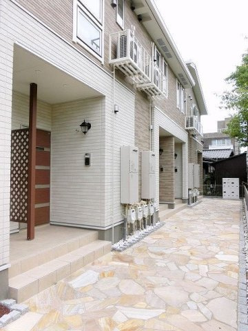 オリーブ巴町のエントランス