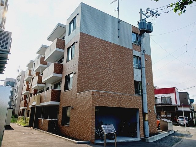 Ｒｅａｒｅｖｅ北桑園