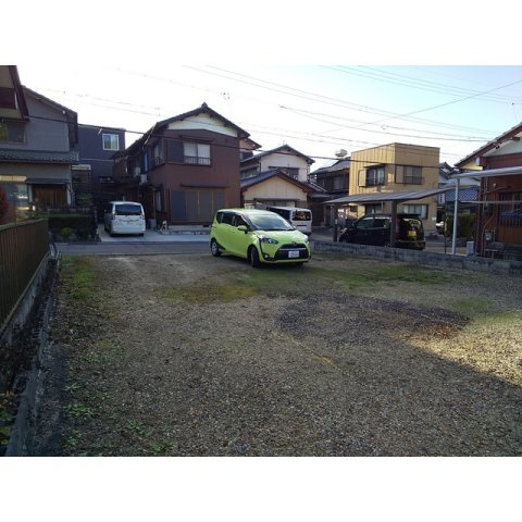 関市向山町２丁目の駐車場の駐車場