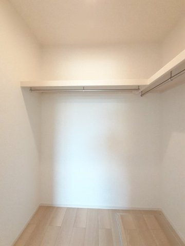 ベルファジャーノの収納|小物を収納するのに便利です