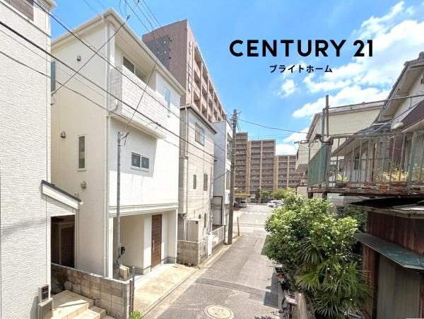 川崎市川崎区田町２丁目の新築一戸建の前面道路含む現地写真|閑静な住宅街につき住環境良好です♪
お気軽にお問い合わせください。