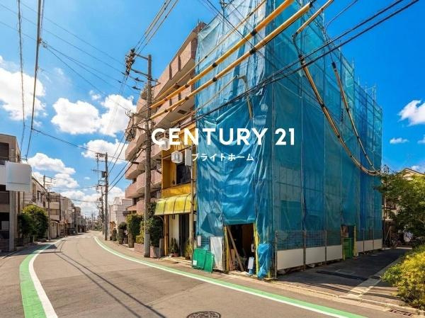 川崎市幸区小倉３丁目の新築一戸建の前面道路含む現地写真|前面道路が広いので、安心して駐車可能です！
是非現地へお越しください。