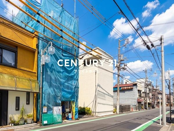 川崎市幸区小倉３丁目の新築一戸建の前面道路含む現地写真|周辺物件、周辺環境も合わせてご案内可能です！
お気軽にお問い合わせください。
