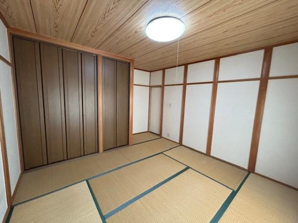 【寝室】