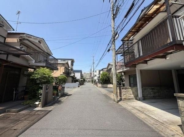 【前面道路含む現地写真】
