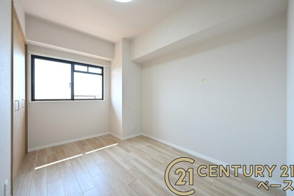 ダイアパレス大和八木の子供部屋|明るい雰囲気の洋室です！