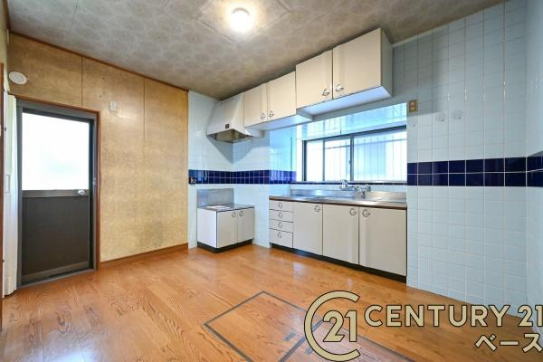 生駒郡安堵町西安堵　一戸建の居間・リビング|■現地撮影写真■