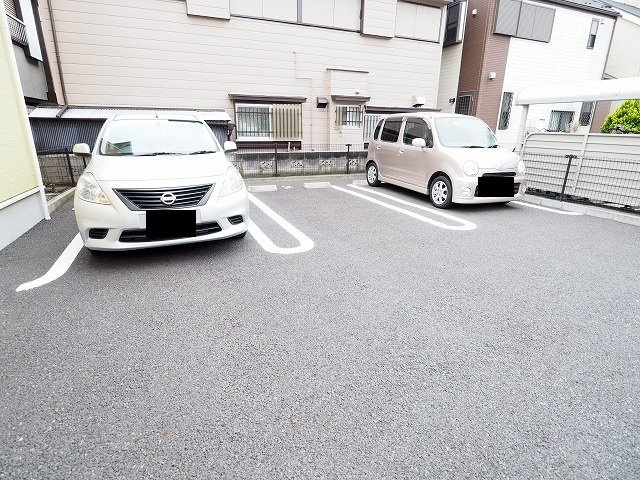 和の駐車場