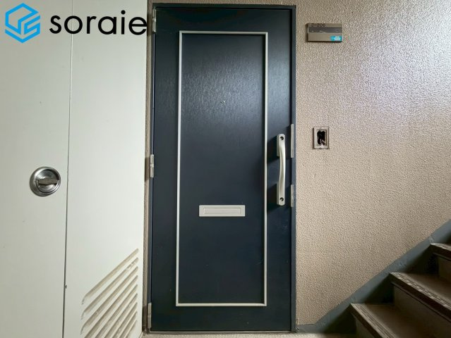 椿峰ニュータウン２７街区２号棟　中古マンションの玄関|2026/6/12 撮影
